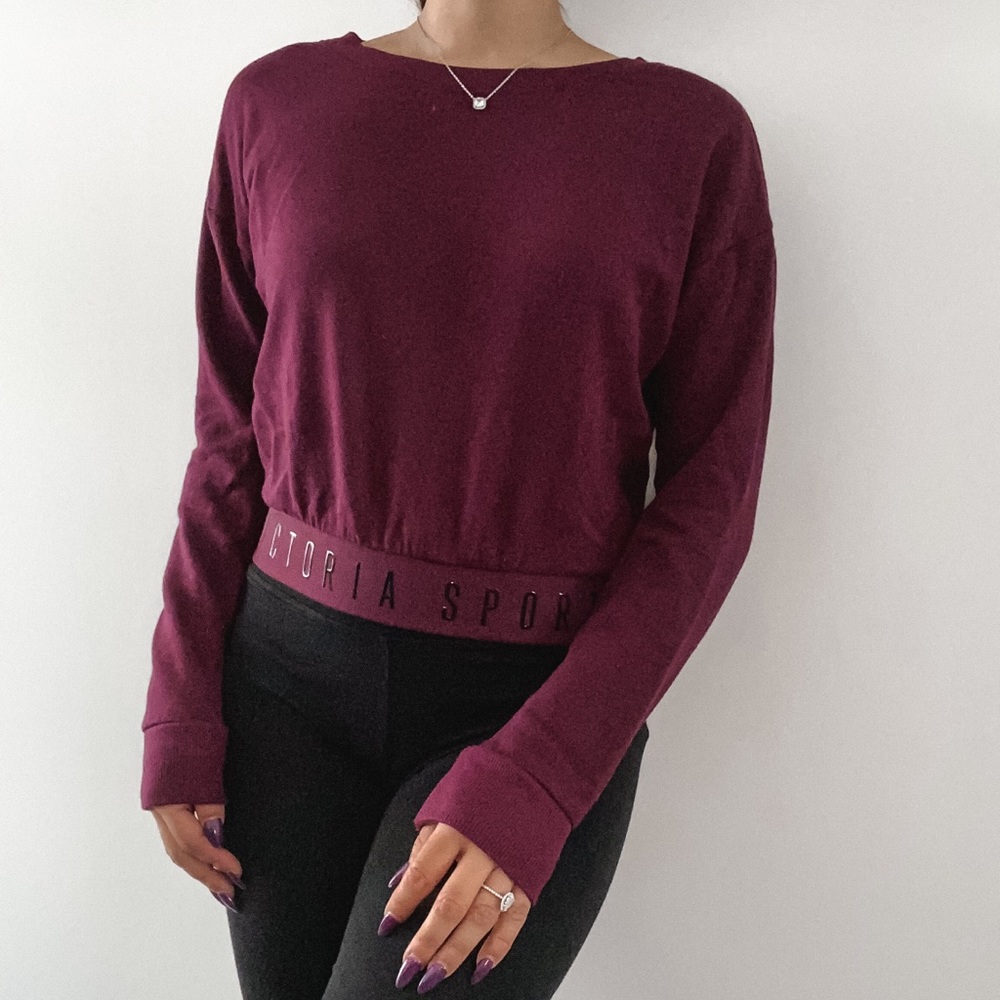 Burgundy sweatshirt